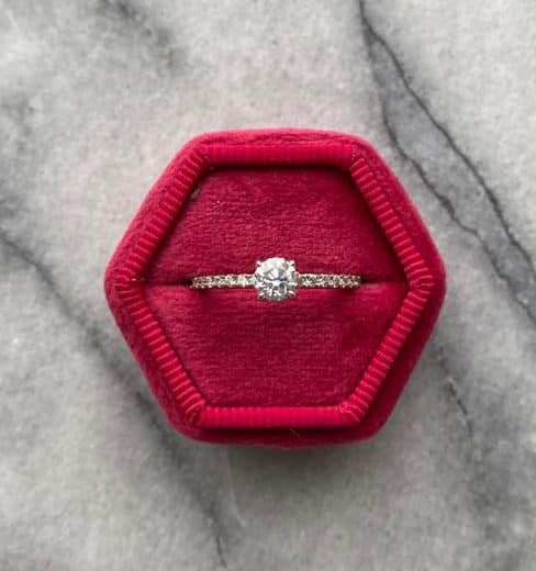 Anillo-Compromiso-Solitario-Hidden-Halo