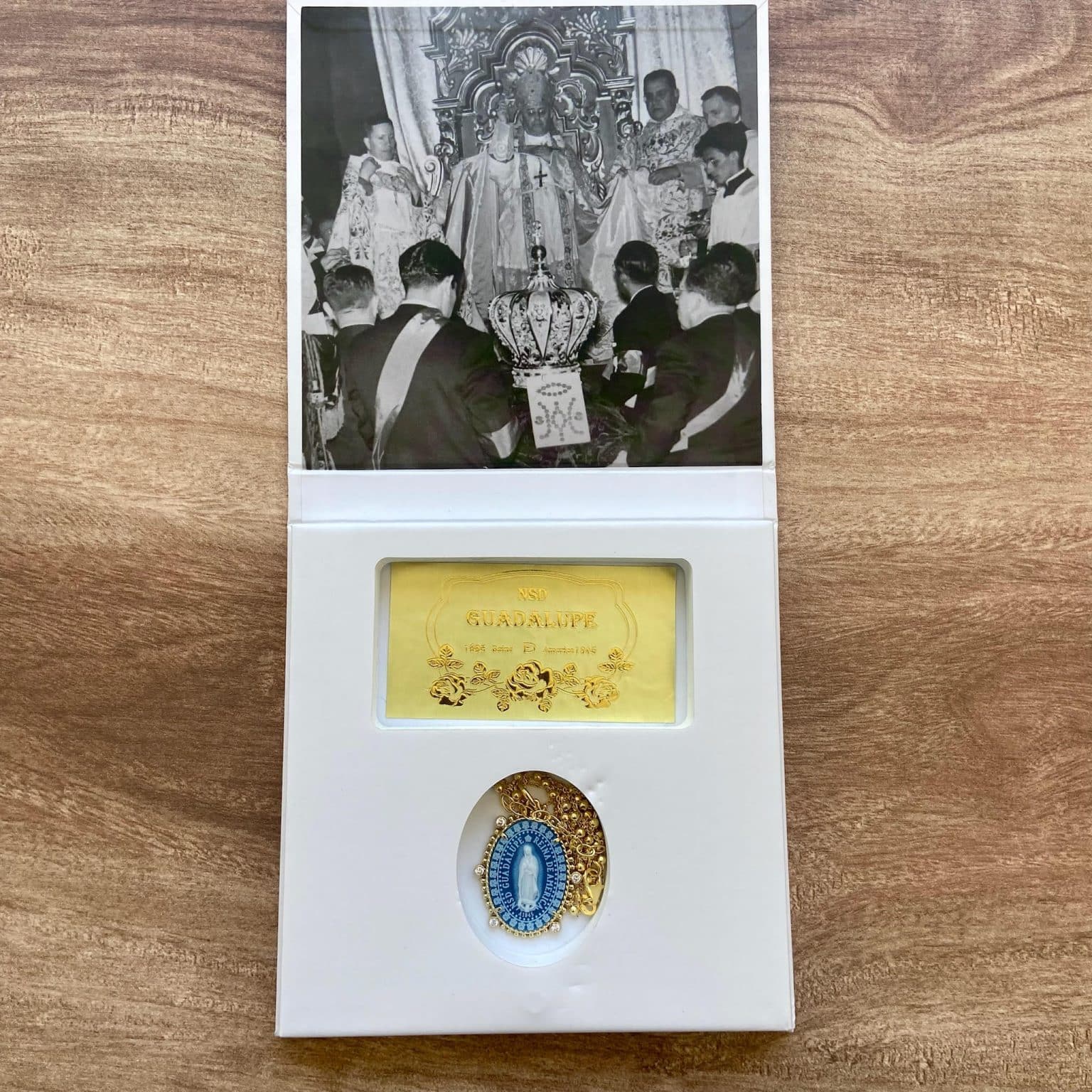 Medalla Guadalupe Reina de America Celeste 4